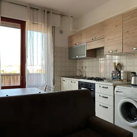 Bright Mini Blue Balcony Apartmán *